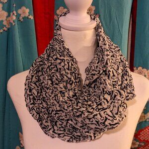 Key Infinity Scarf